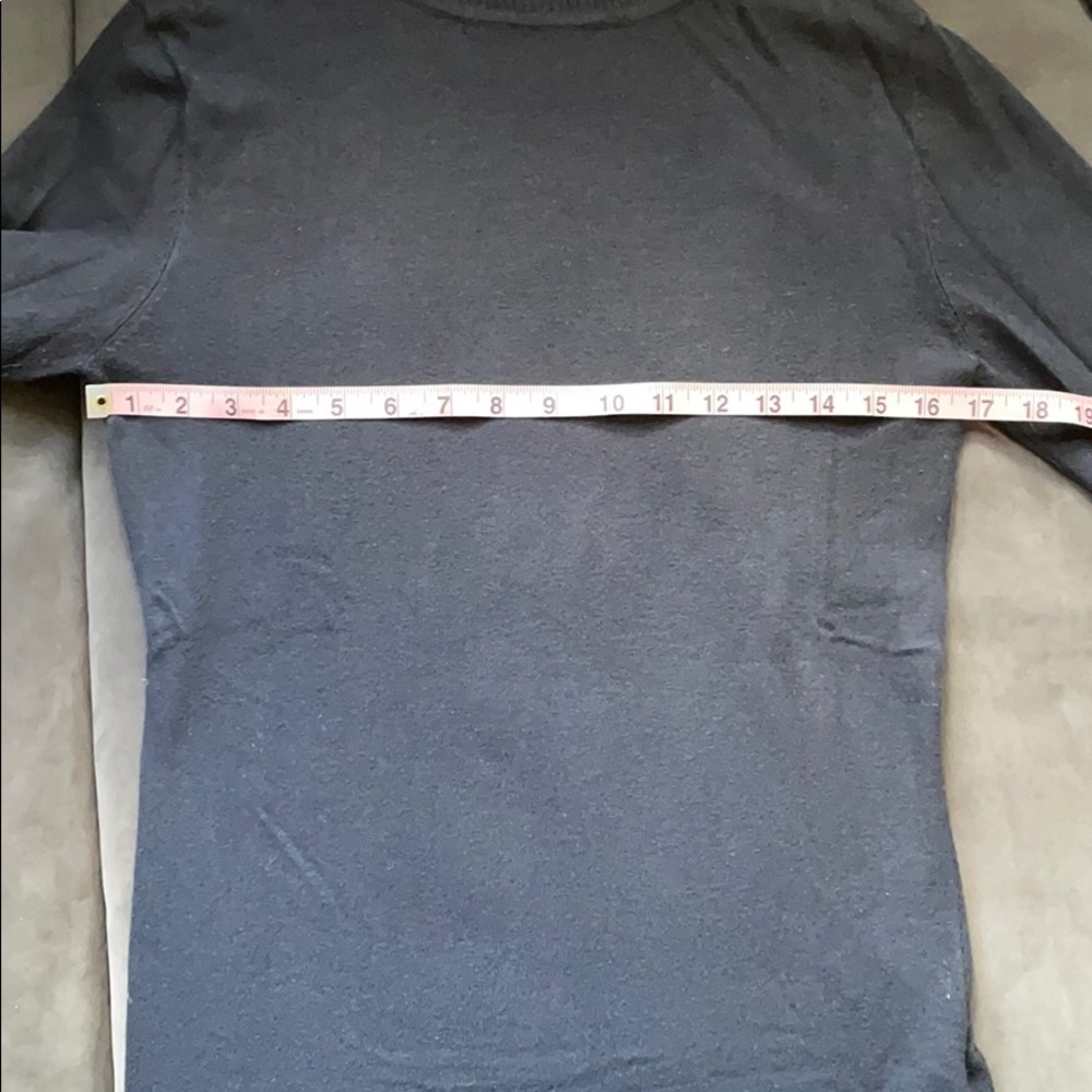 French Connection Turtle Neck - Picture 6 of 8